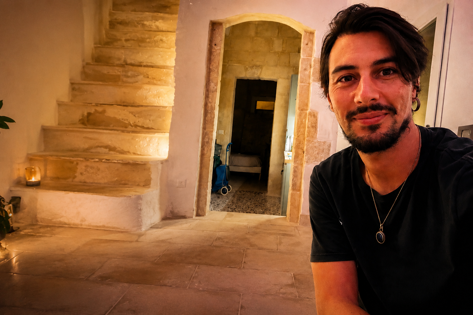 Maxi Manzo en su casa en Lecce, Puglia